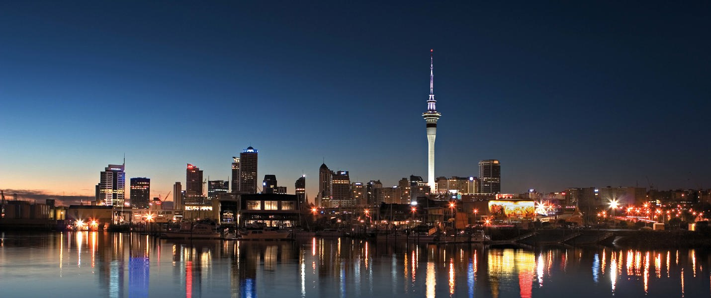 Skytower Night Auckland Skyline (1)